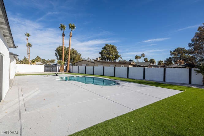 5600 Topaz Street