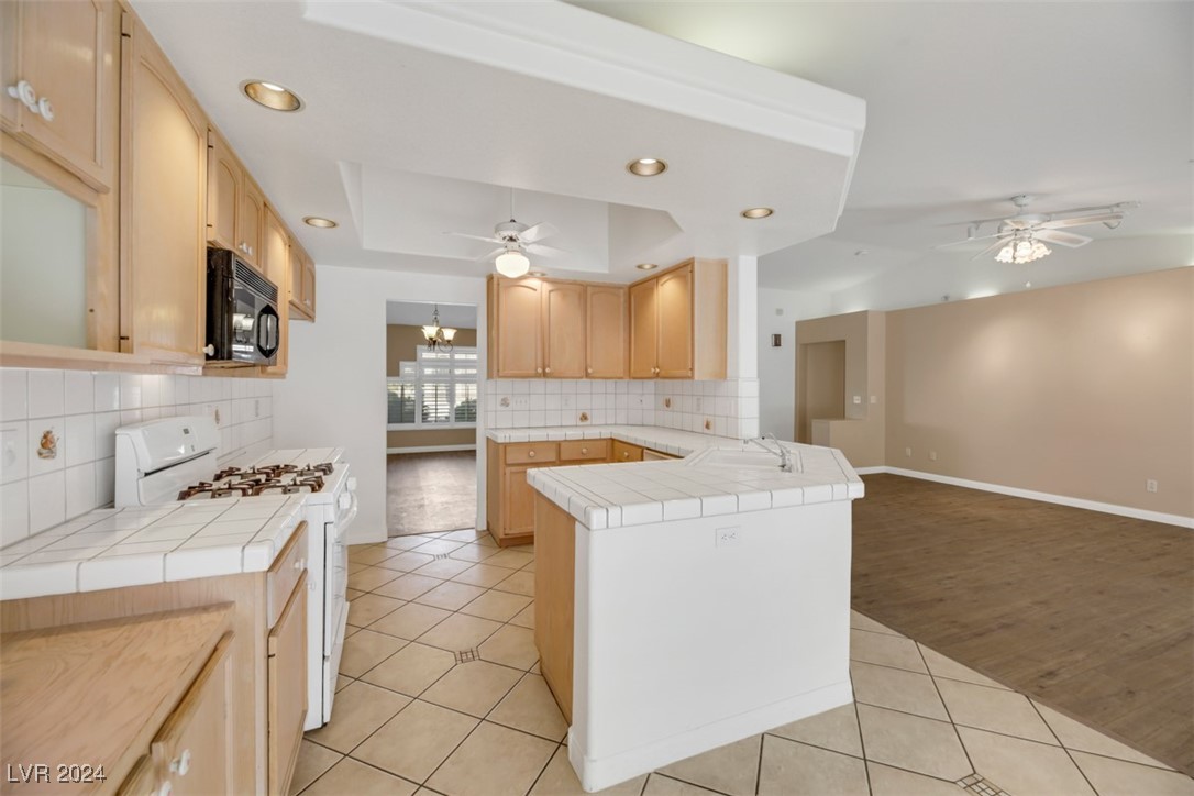 2727 Coventry Green Avenue