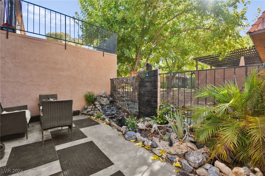 320 Brookside Lane C