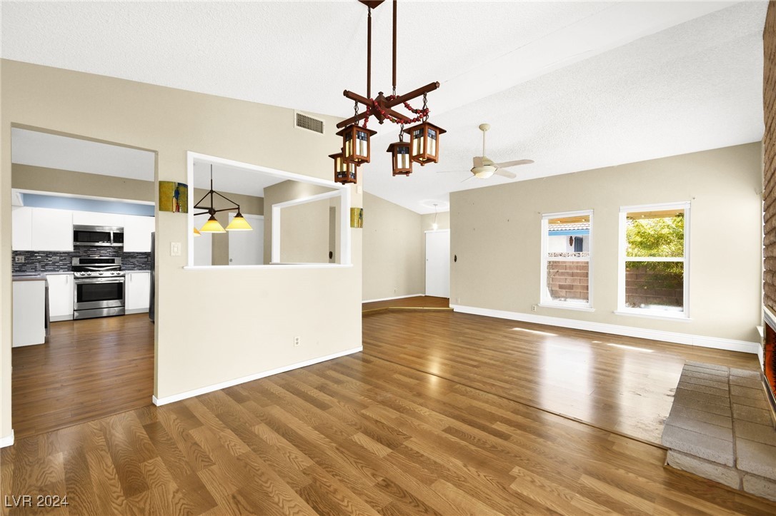 3866 South Torrey Pines Drive