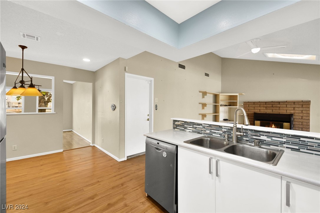 3866 South Torrey Pines Drive