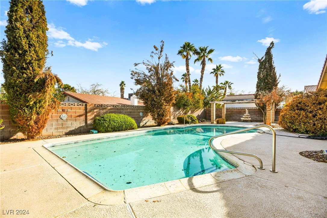 3866 South Torrey Pines Drive