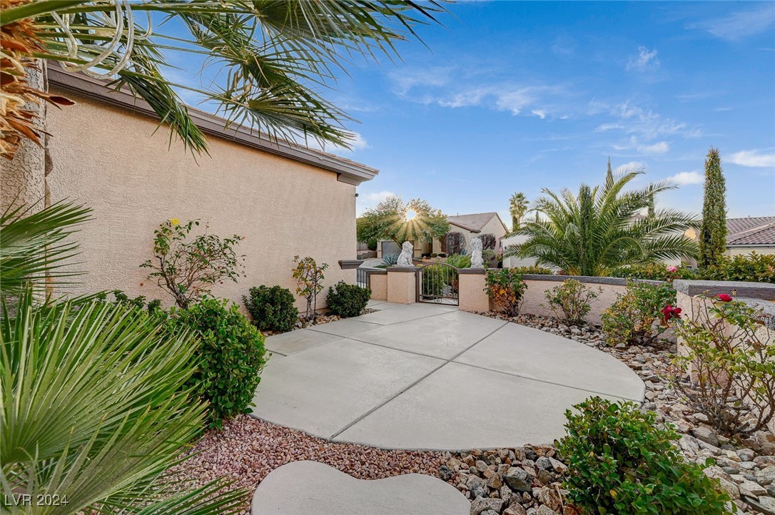2094 Sawtooth Mountain Drive