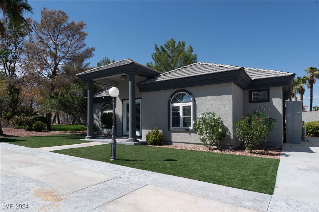 1801 South Cimarron Road