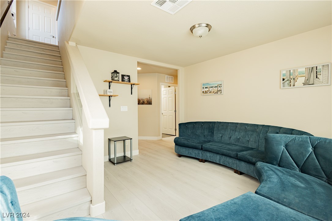 7232 Sierra Moon Court