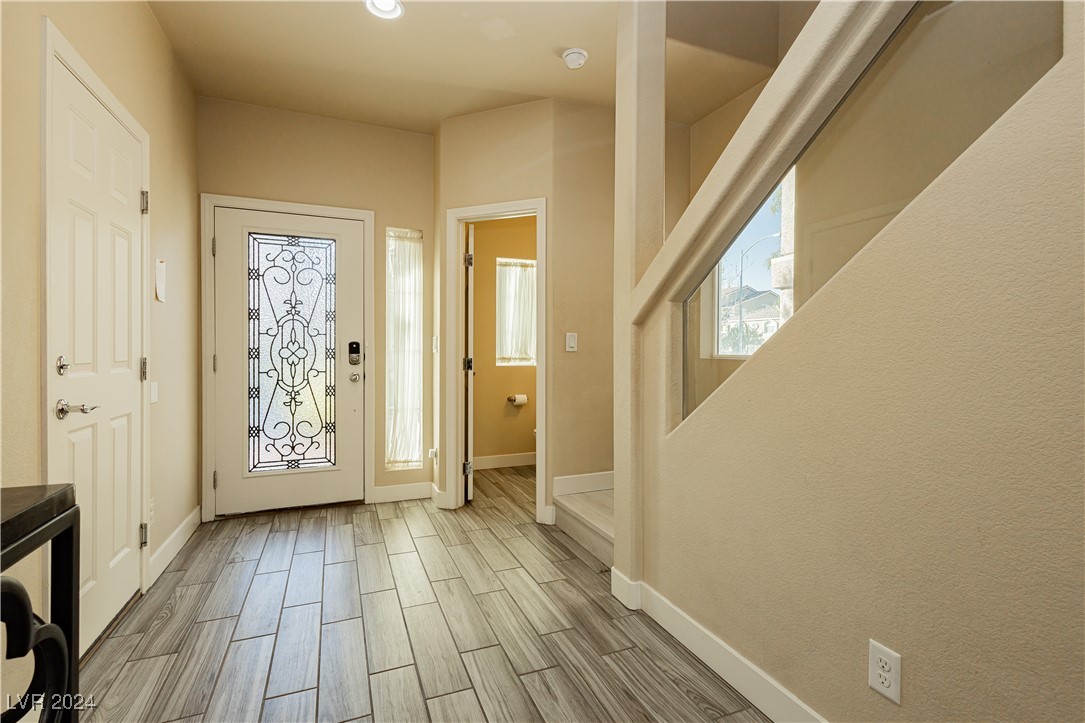 7232 Sierra Moon Court