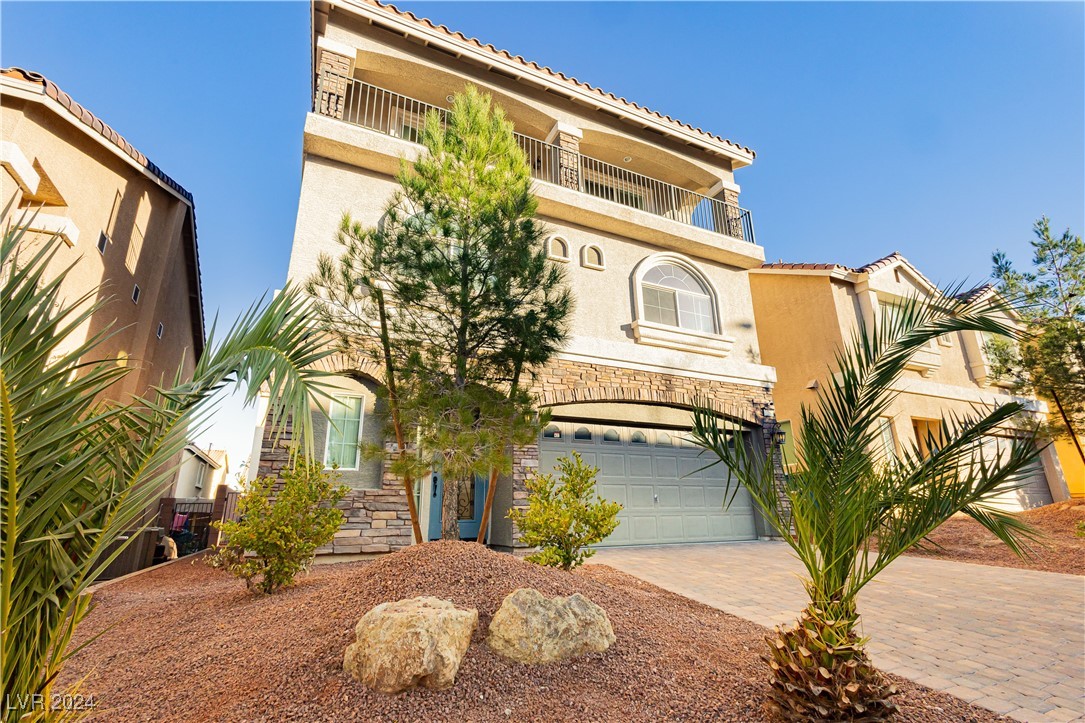 7232 Sierra Moon Court