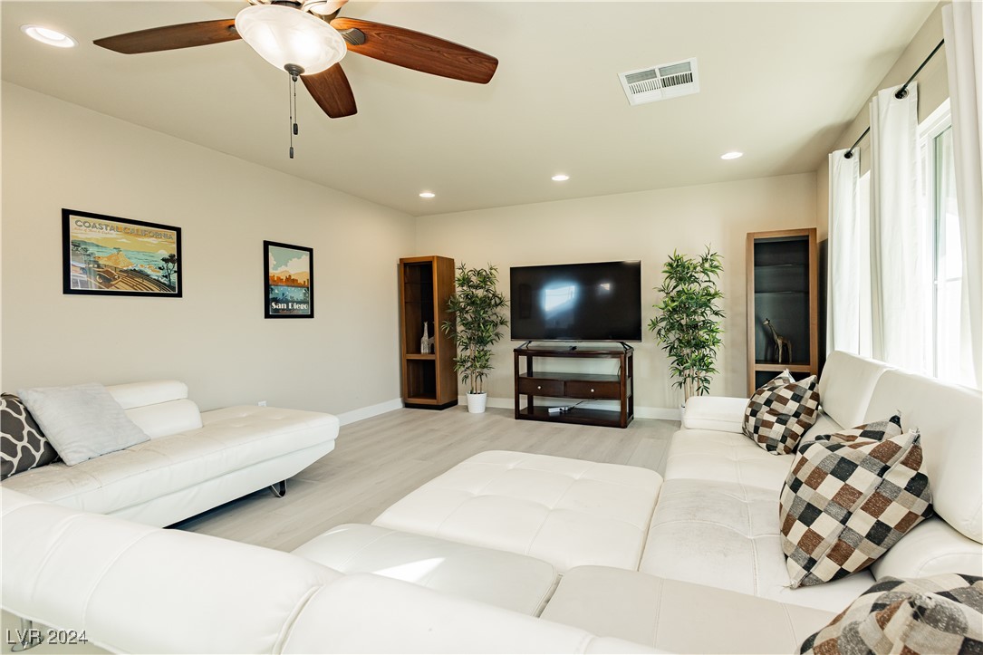 7232 Sierra Moon Court