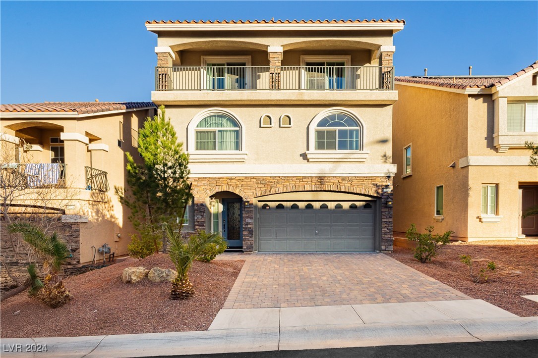 7232 Sierra Moon Court