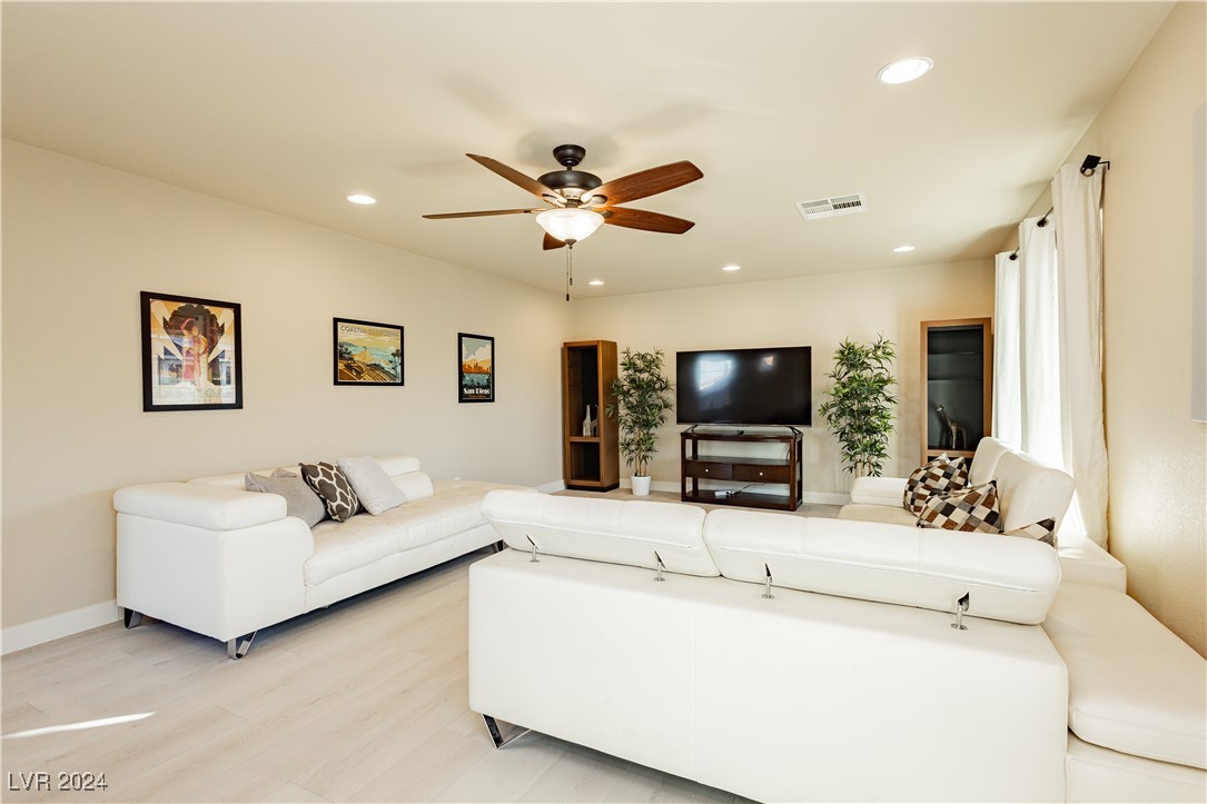 7232 Sierra Moon Court