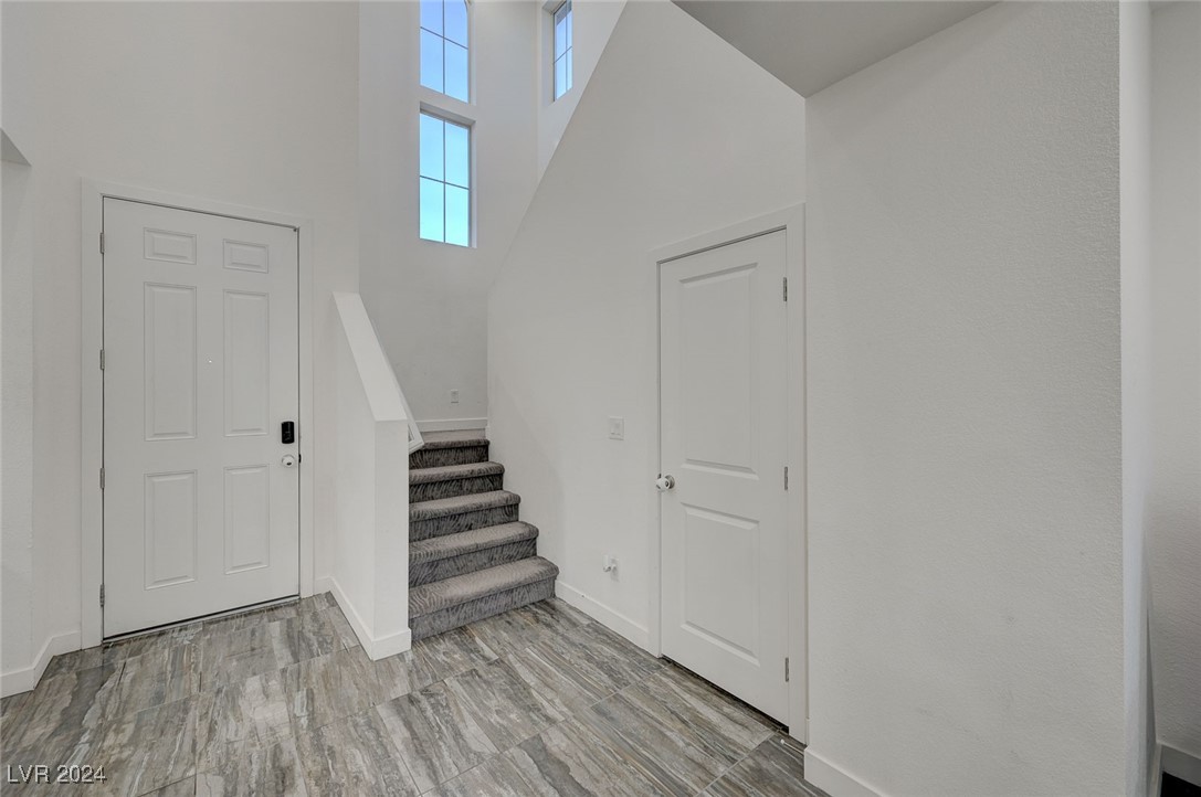 10281 Grey Pine Court