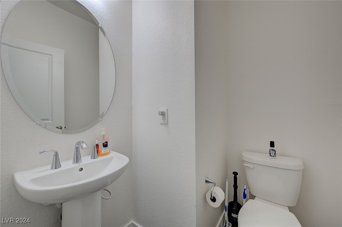 10281 Grey Pine Court