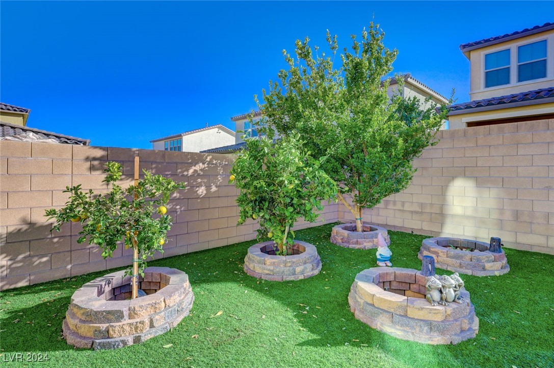 10281 Grey Pine Court