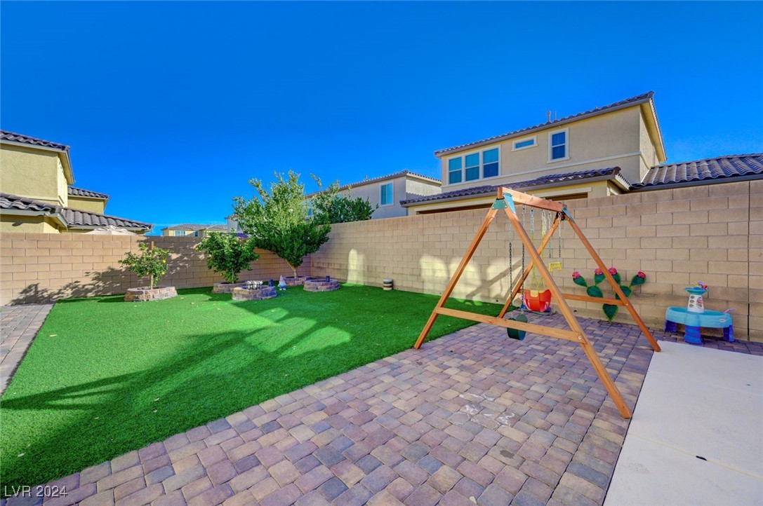 10281 Grey Pine Court