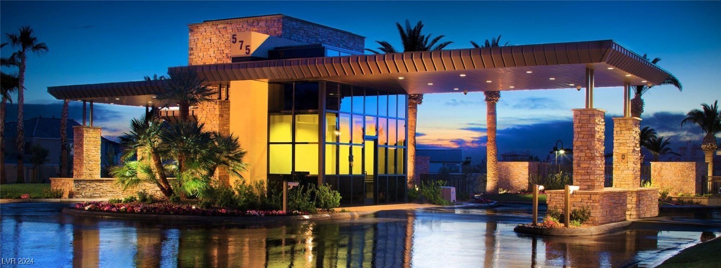 284 Trailing Putt Way