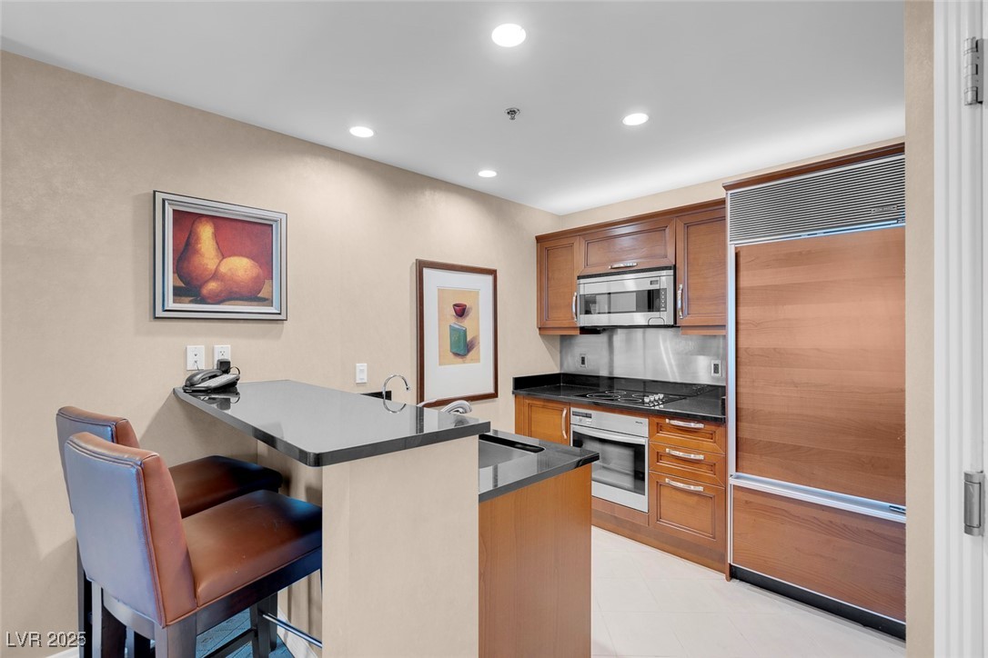 145 East Harmon Avenue 2321