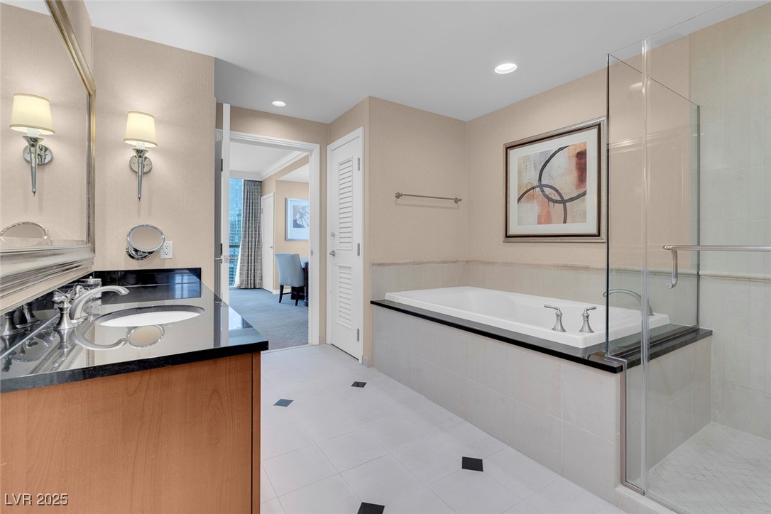 145 East Harmon Avenue 2321