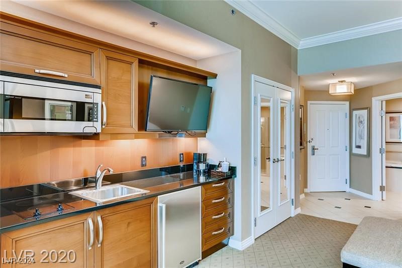 125 East Harmon Avenue 2516