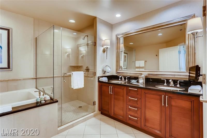 125 East Harmon Avenue 2516