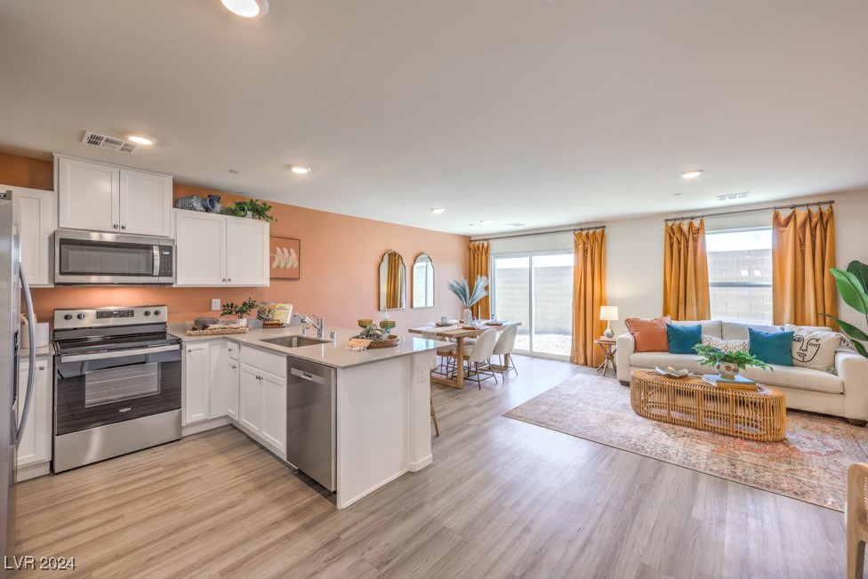 6148 Lily Garden Street 102