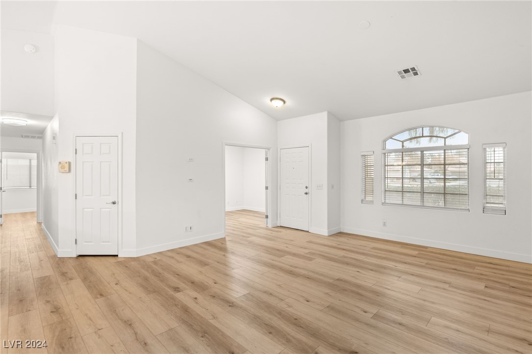 1835 Candle Bright Drive