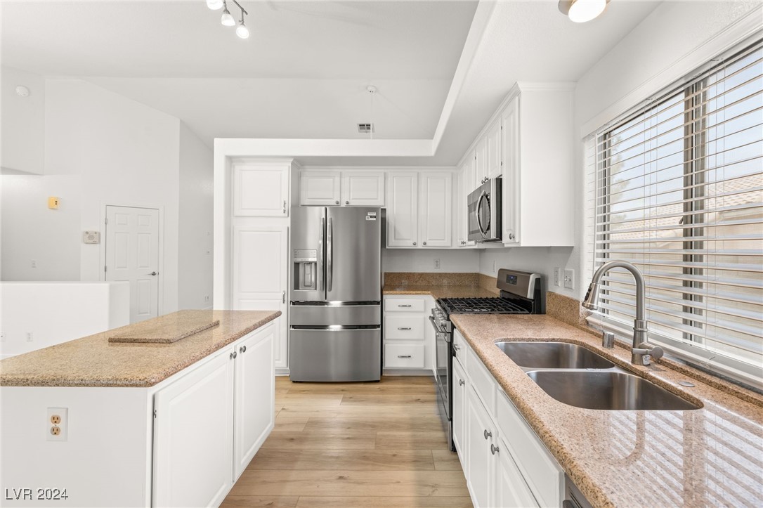 1835 Candle Bright Drive