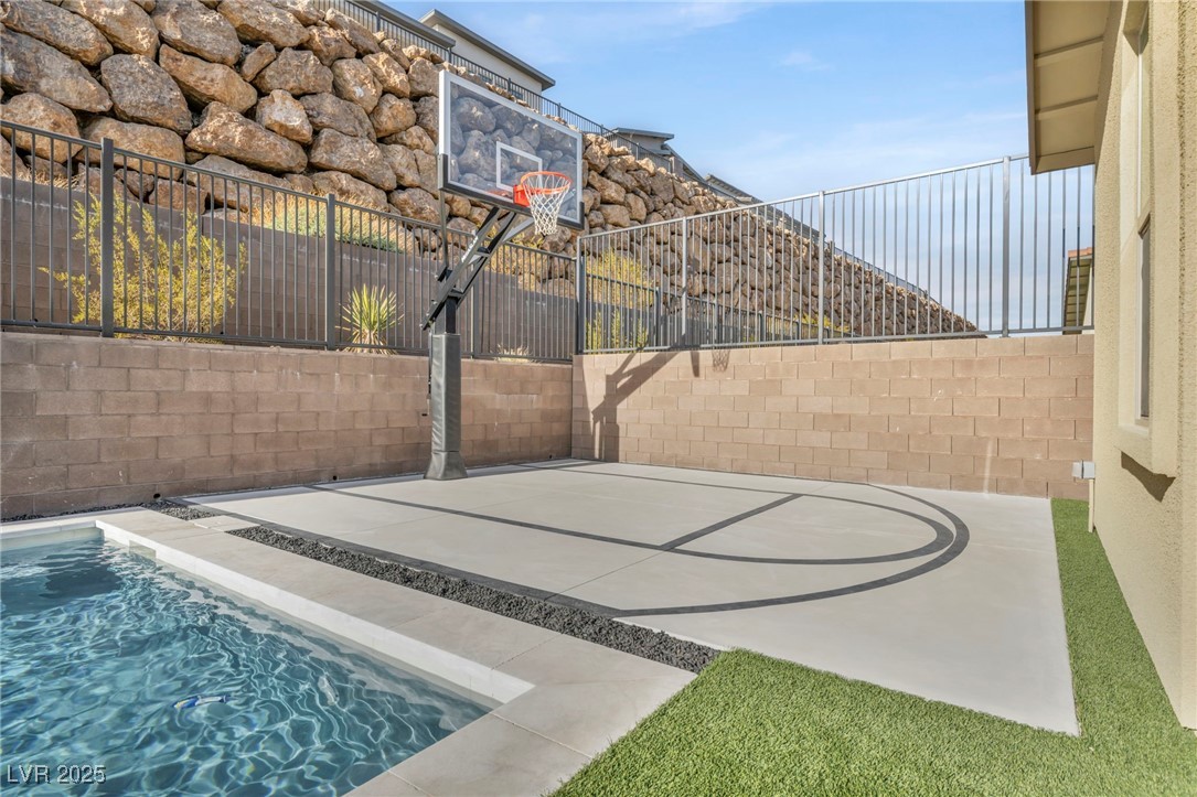 437 Cascade Heights Avenue