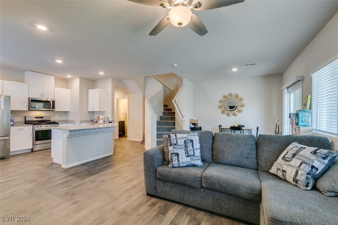 4735 Blaise Avenue 102