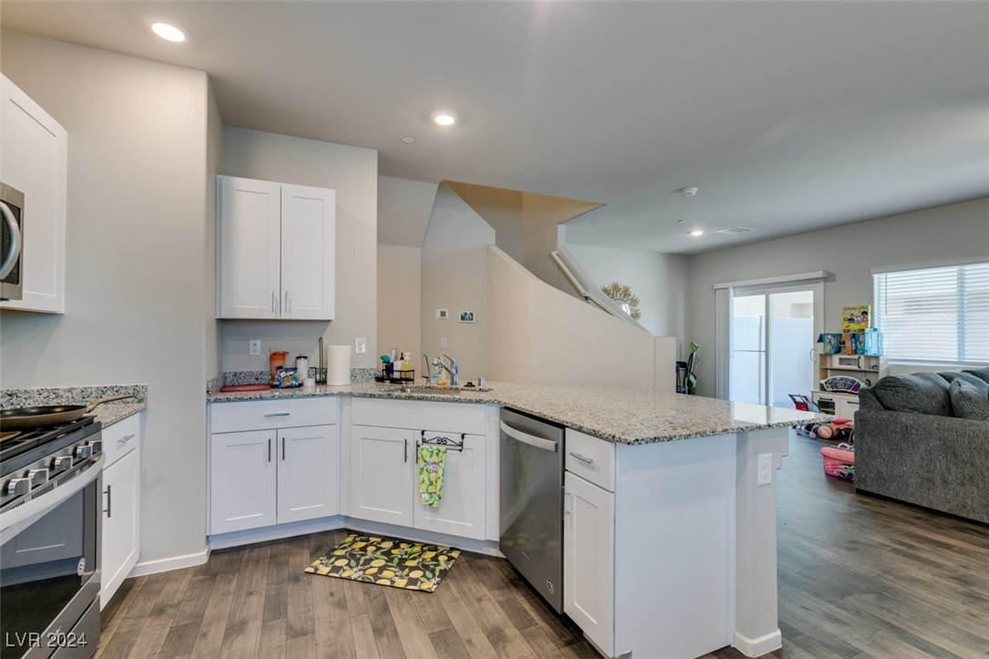 4735 Blaise Avenue 102