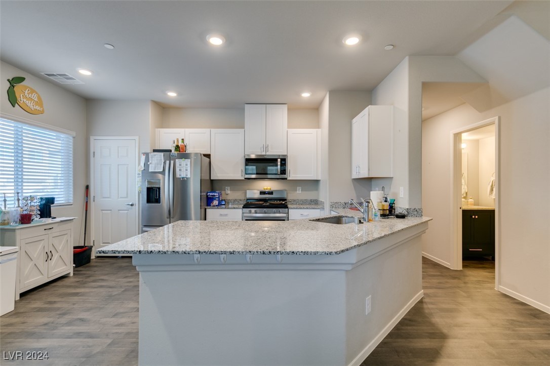 4735 Blaise Avenue 102