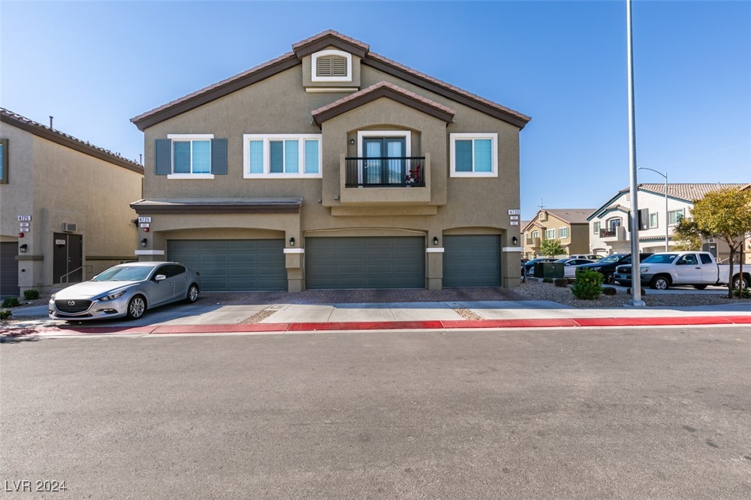 4735 Blaise Avenue 102