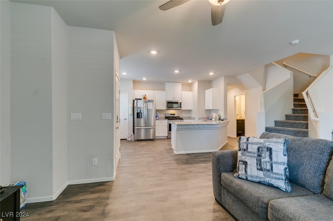 4735 Blaise Avenue 102