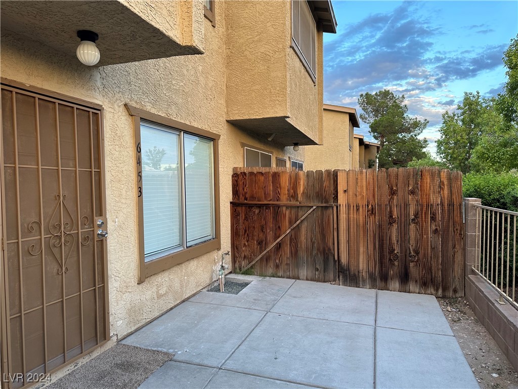 6453 Little Pine Way