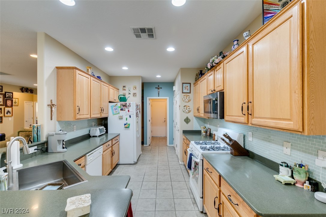 2549 Venus Star Street