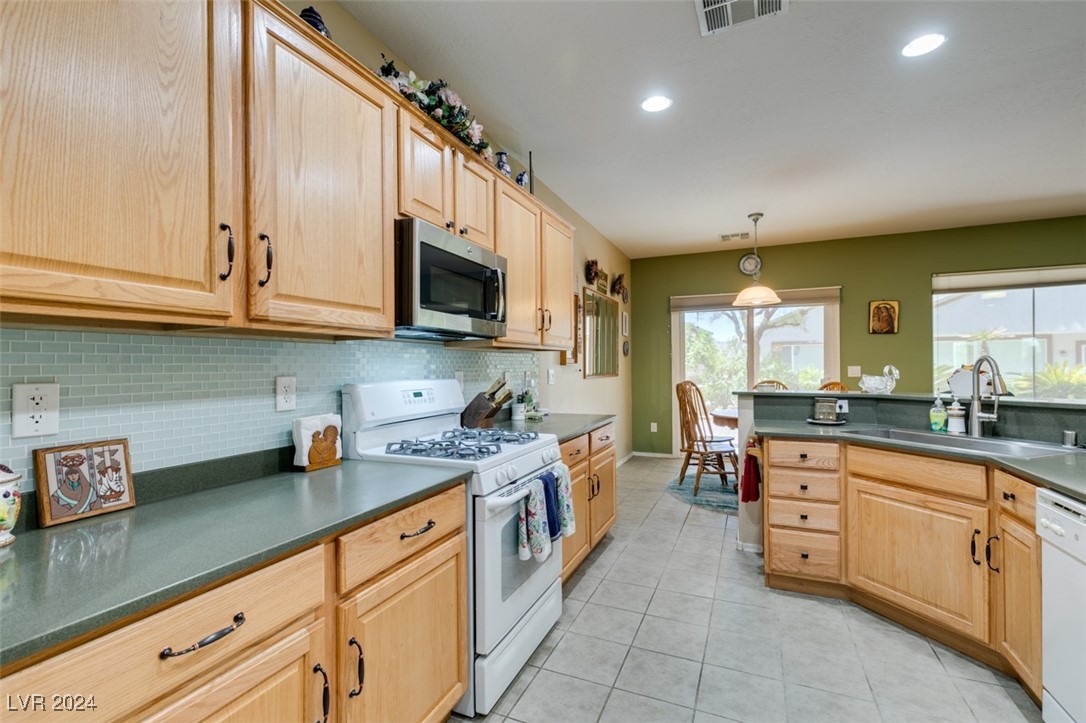 2549 Venus Star Street