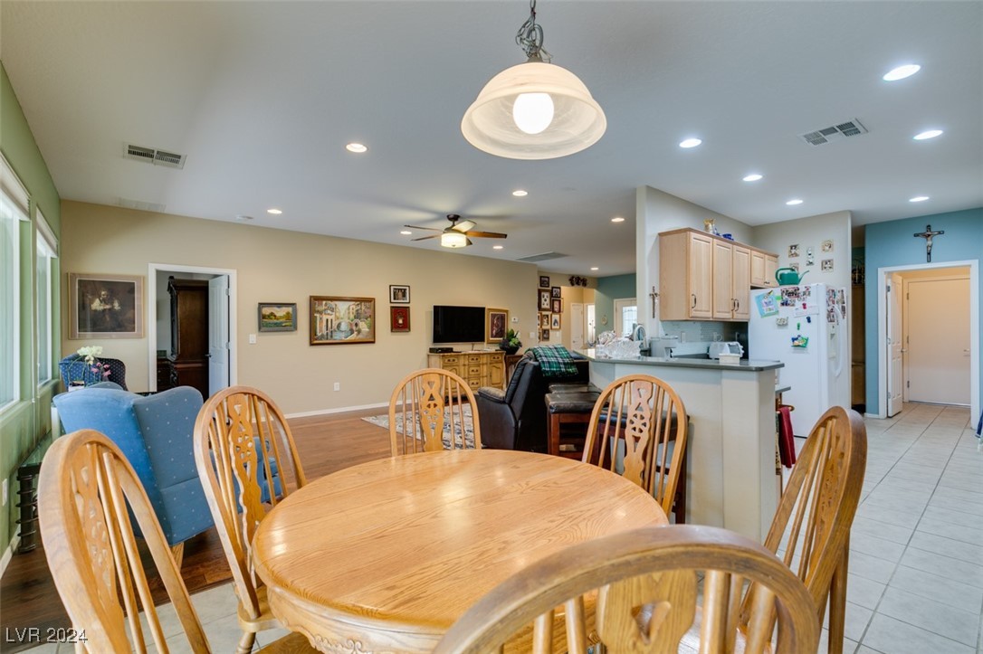 2549 Venus Star Street