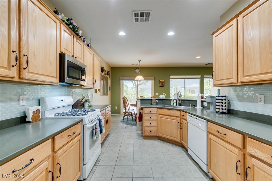 2549 Venus Star Street