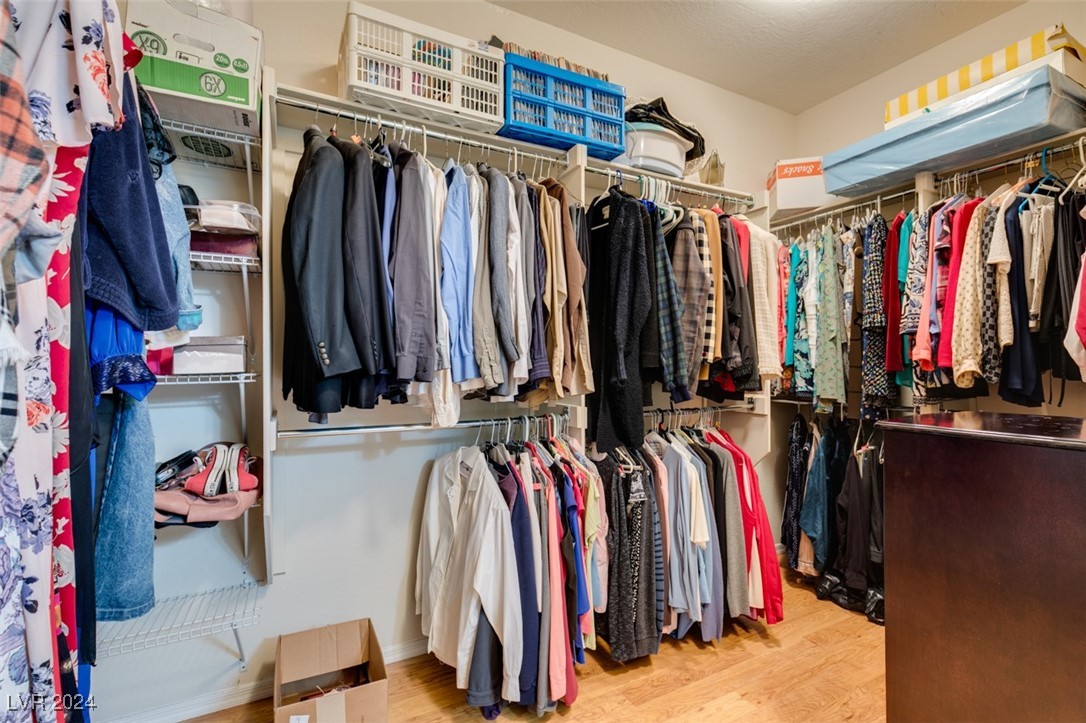 2549 Venus Star Street