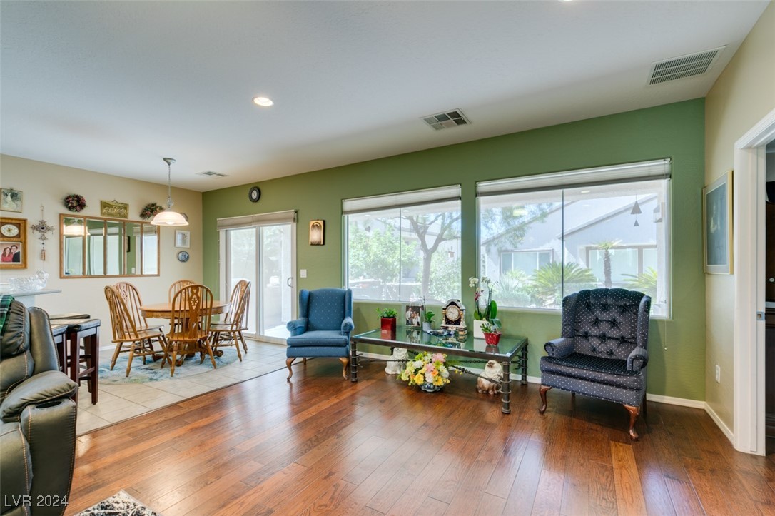 2549 Venus Star Street