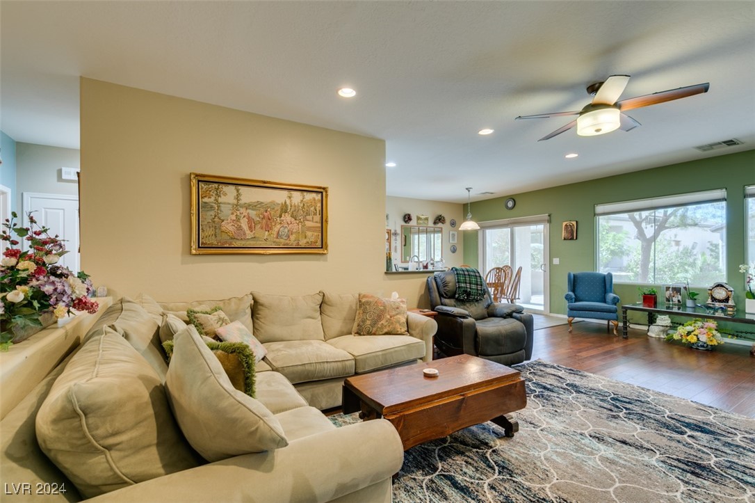 2549 Venus Star Street