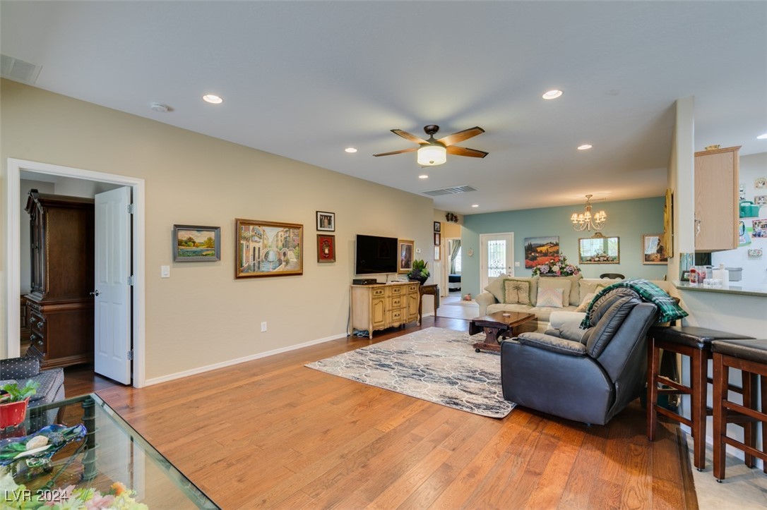 2549 Venus Star Street