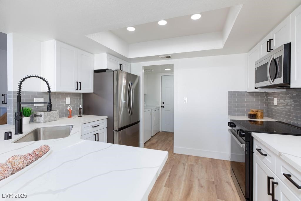 1932 Misty Glade Drive