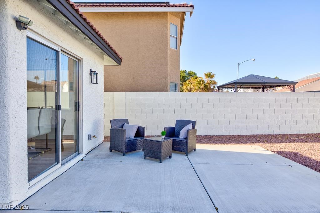 1932 Misty Glade Drive