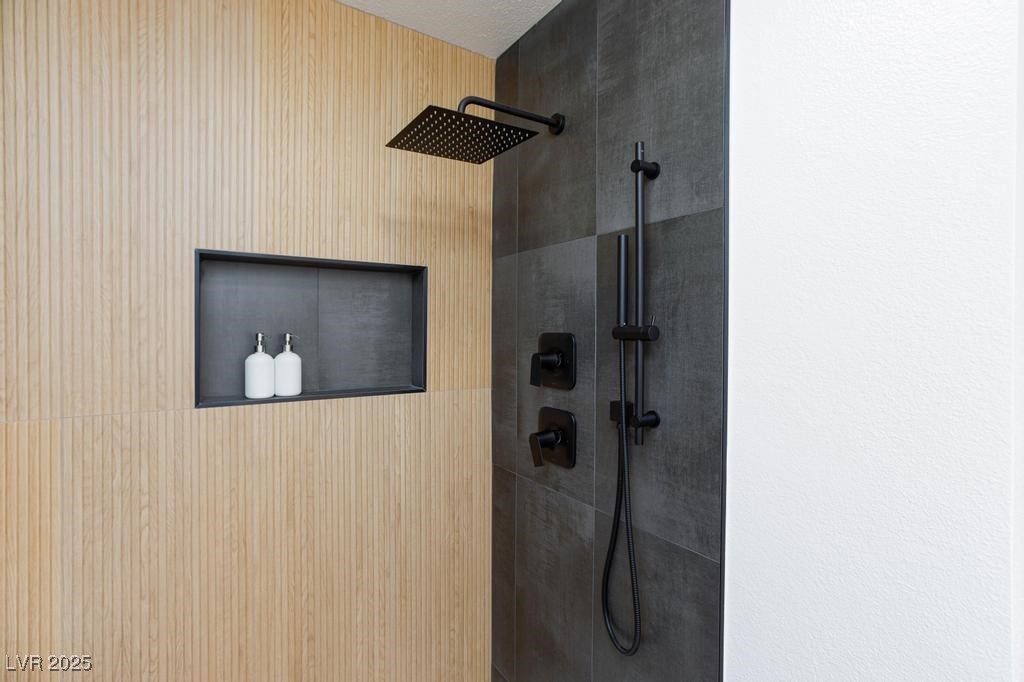 1932 Misty Glade Drive