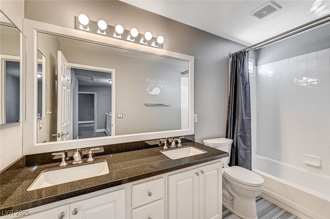 10146 Robins Hollow Road