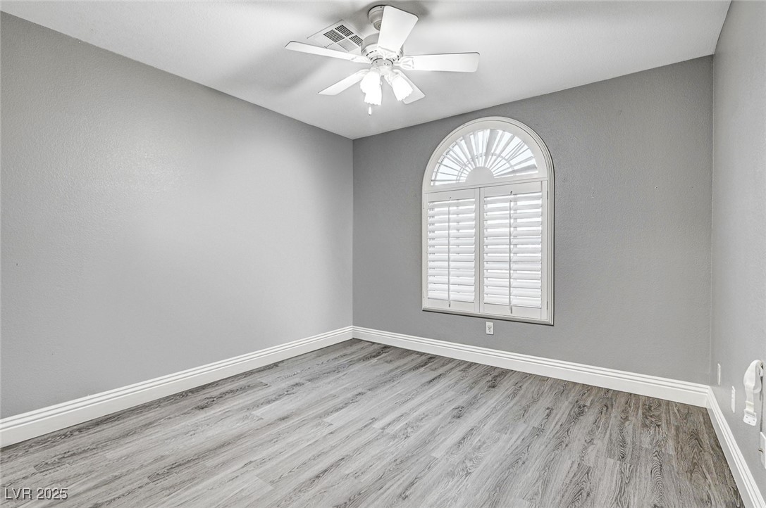 10146 Robins Hollow Road