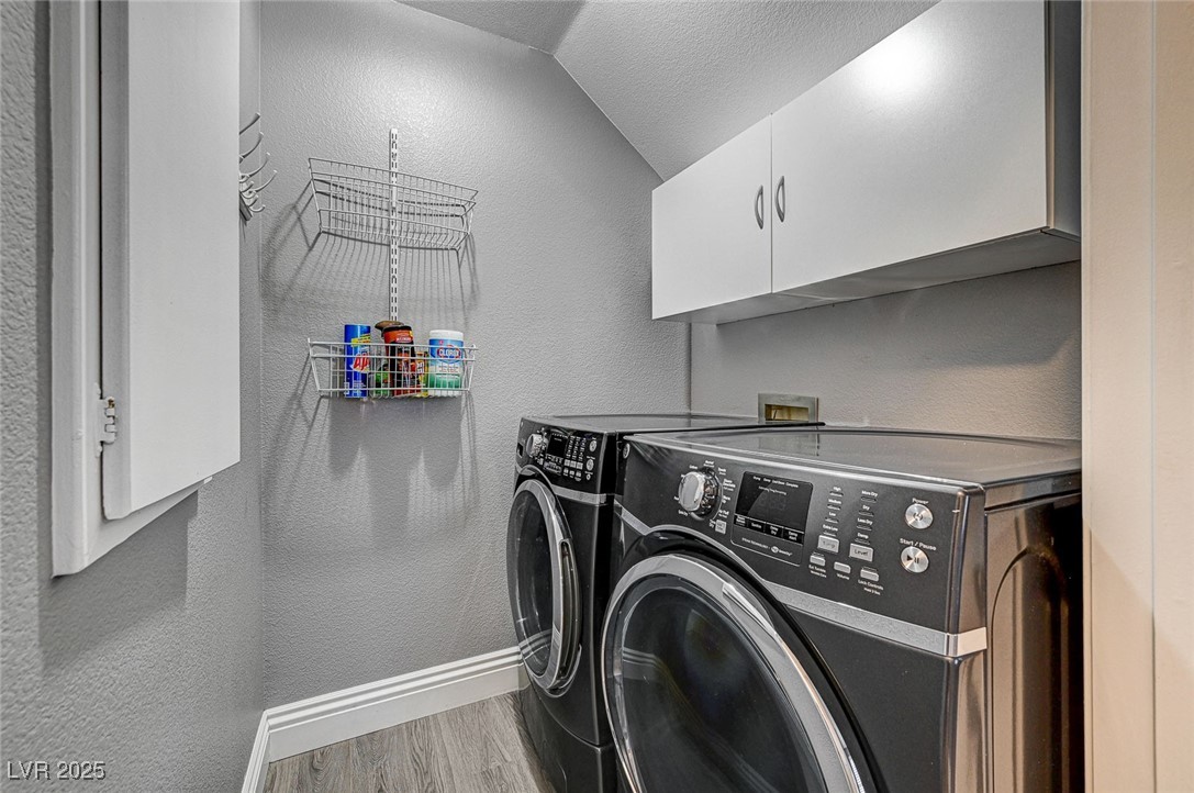 10146 Robins Hollow Road