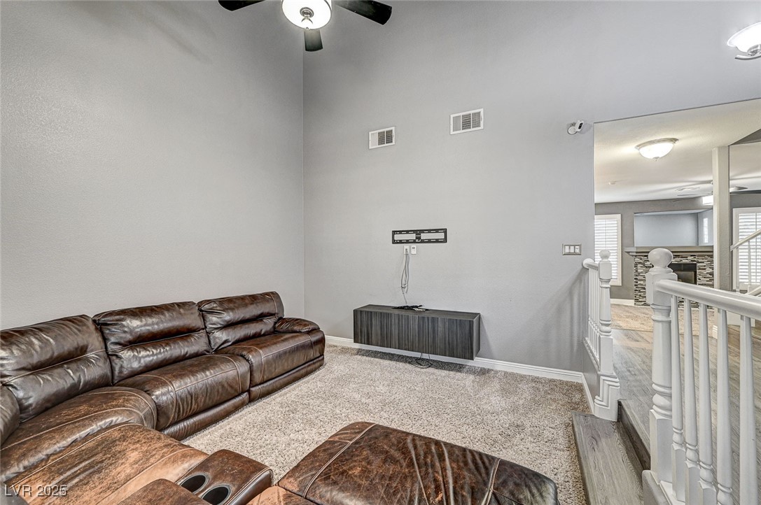 10146 Robins Hollow Road