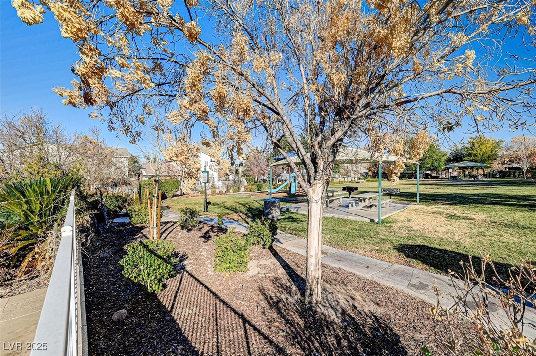 10146 Robins Hollow Road