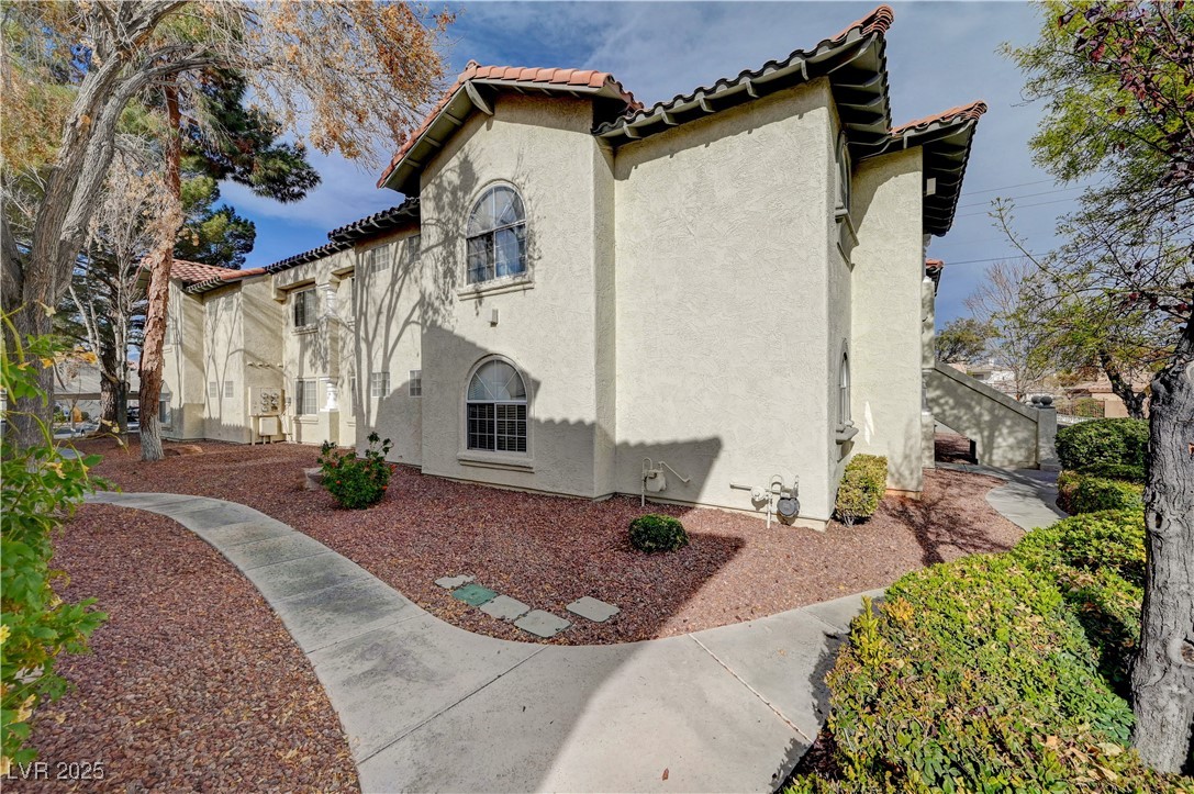6804 Elm Creek Drive 102